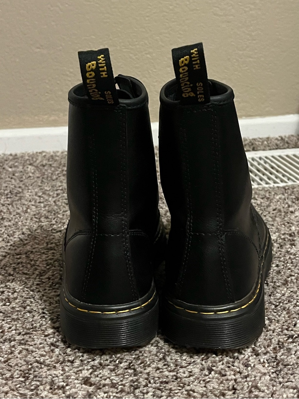 Dr. Martens Zavala Women Size 7 Black Hydro Leather Combat Boots NEW - Picture 13 of 13